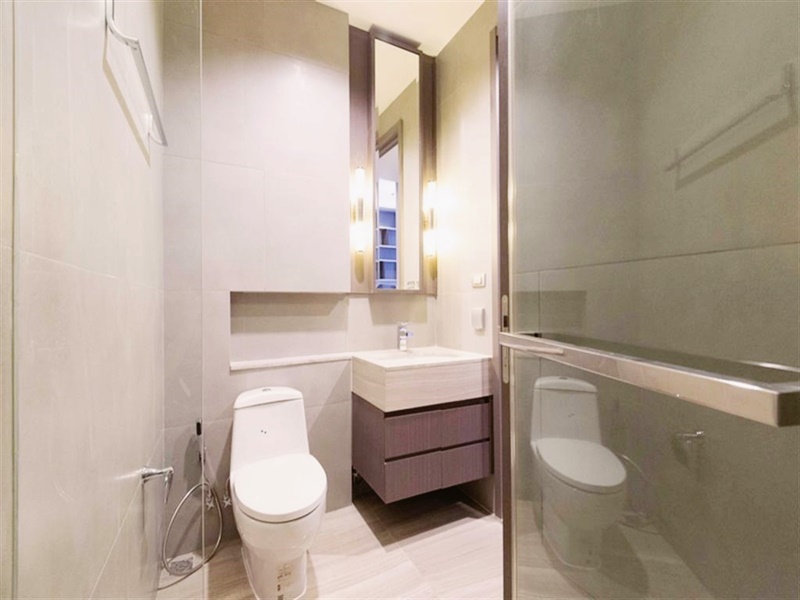 ให้เช่าคอนโด เดอะ ดิโพลแมท สาทร พื้นที่ 70 ตร.ม. 2 ห้องนอน เช่า 55,000 บ/ด