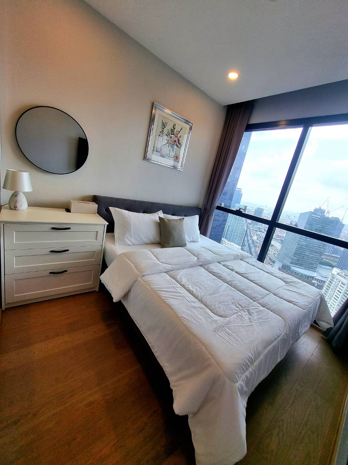 แอชตัน จุฬา-สีลม 2 ห้องนอน 2 ห้องน้ำ ขนาด 63 ตรม high floor Skyview ชั้น 45