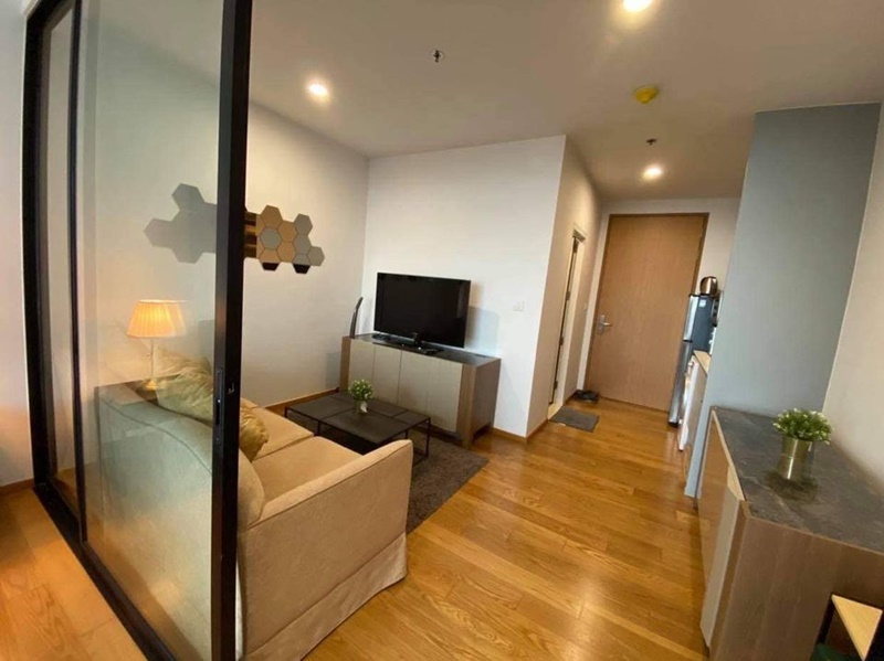 ให้เช่าคอนโด โนเบิล รีโว สีลม พื้นที่ 34 ตร.ม. 1 ห้องนอน เช่า 16,000 บ/ด