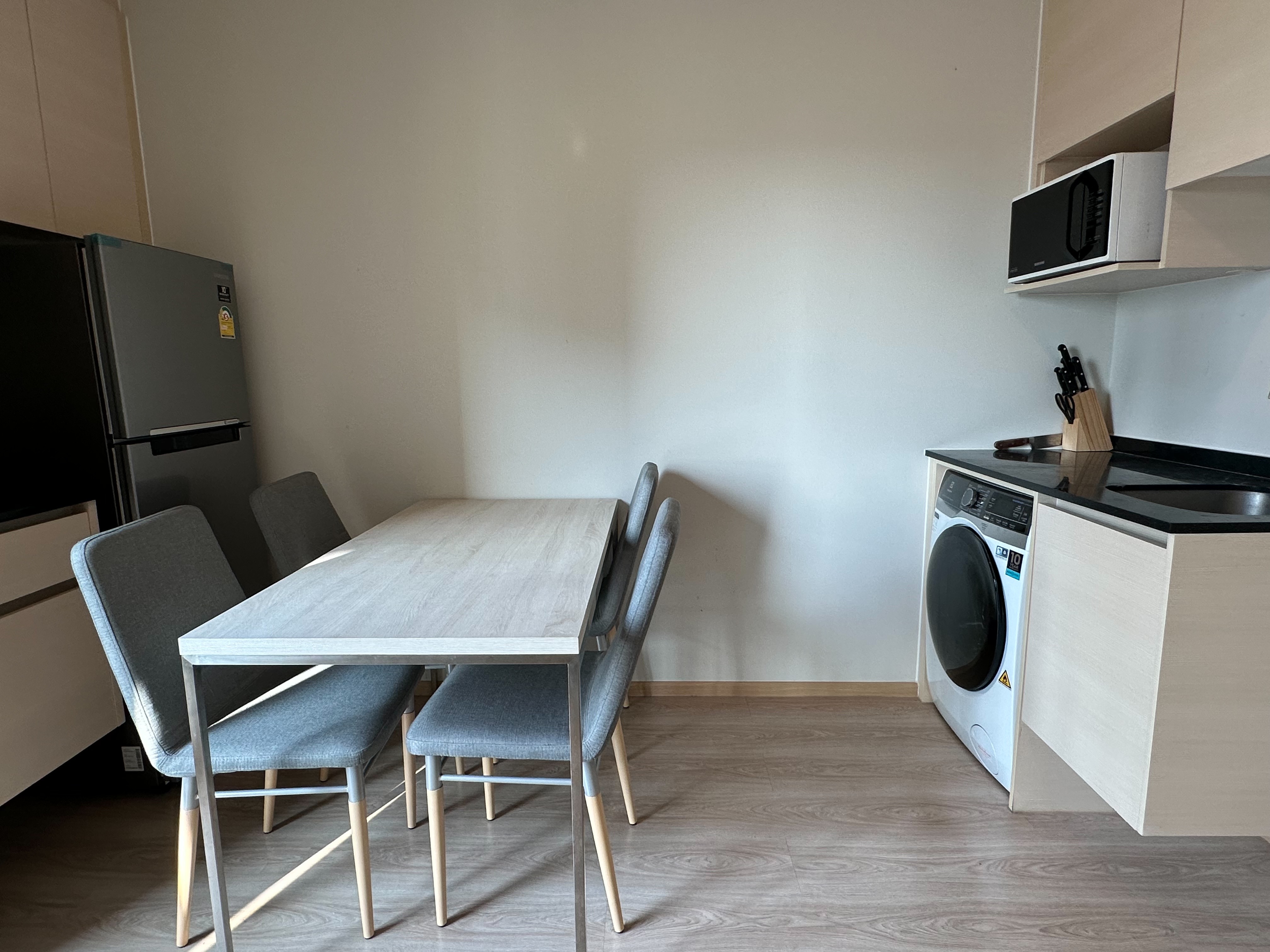 Noble Revolve รัชดา 2 ห้อง 2 ห้องนอน 2 ห้องน้ำ ขนาด 51 ตรม. ชั้น 2X-25