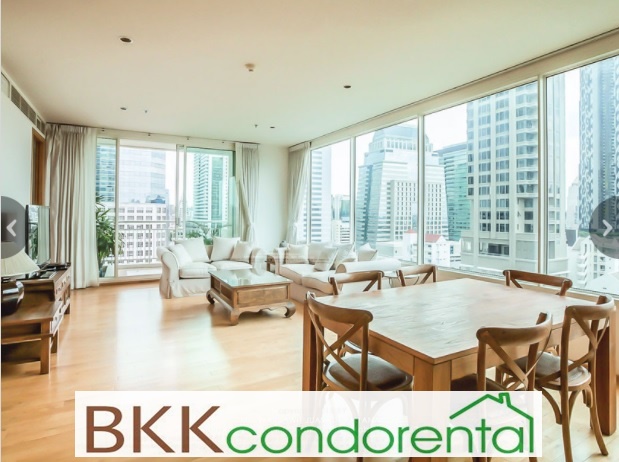 ให้เช่าคอนโด ดิ เอ็มไพร์ เพลส พื้นที่ 105.5 ตร.ม. 2 ห้องนอน เช่า 45,000 บ/ด