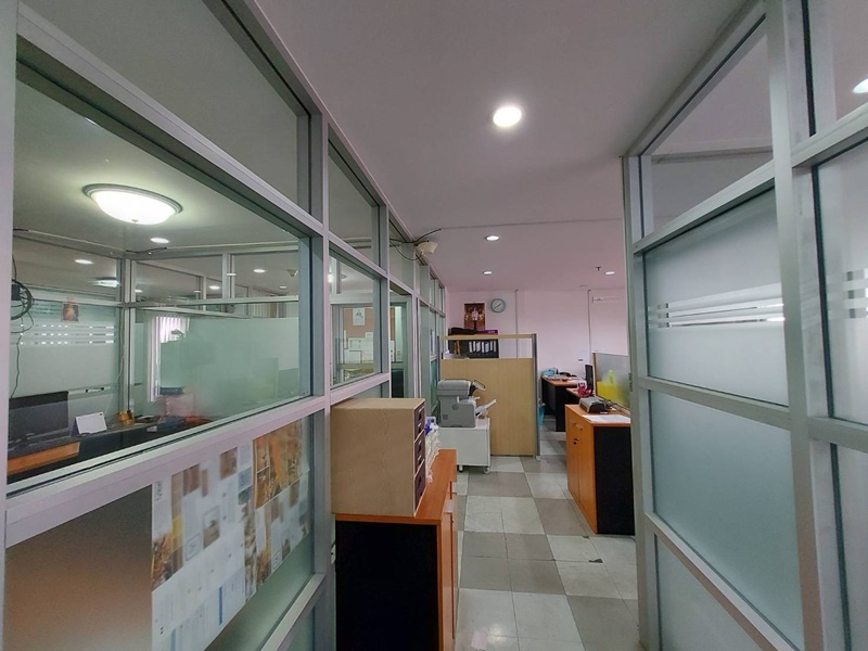 ขายคอนโด สเตท ทาวเวอร์ พื้นที่ 204.69 ตรม. 3 ห้องนอน ขาย 15 ล้านบาท