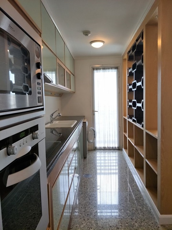 ขายคอนโด อเวนิว 61 พื้นที่ 102 ตร.ม. 2 ห้องนอน ขาย 13 ล้านบาท