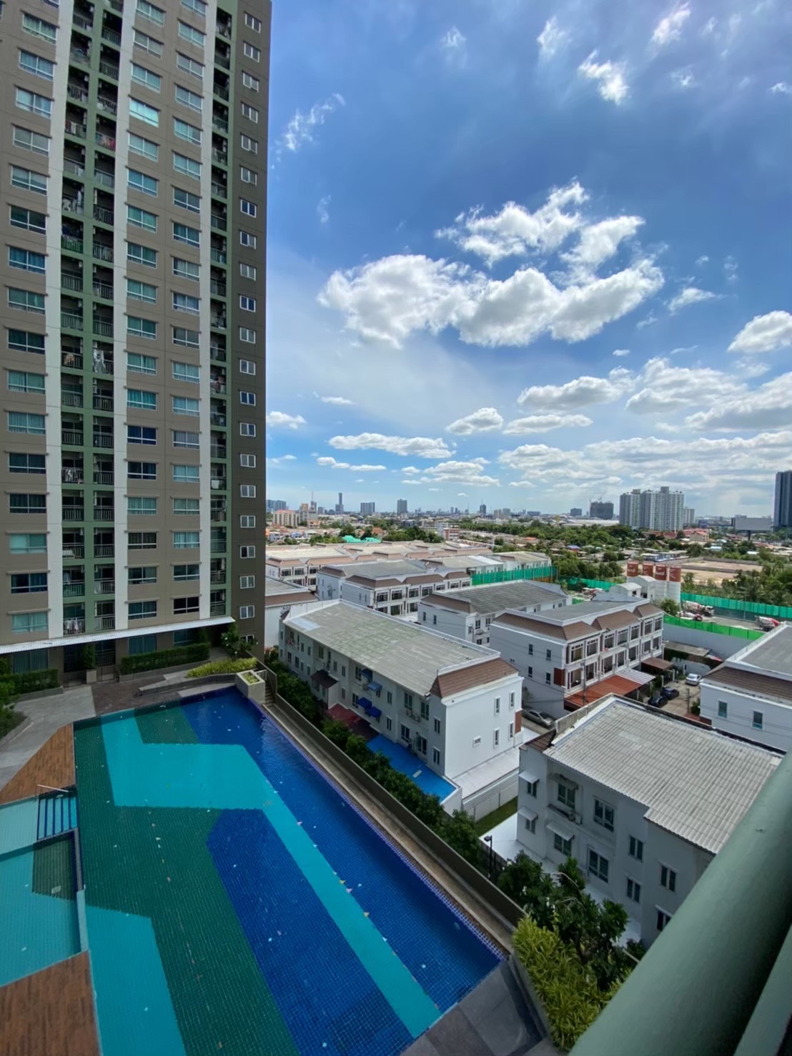 ให้เช่าคอนโดลุมพินี วิลล์ นครอินทร์ - ริเวอร์วิว พื้นที่ 26 ตร.ม. 1 ห้องนอน เช่า 6,500 บ/ด