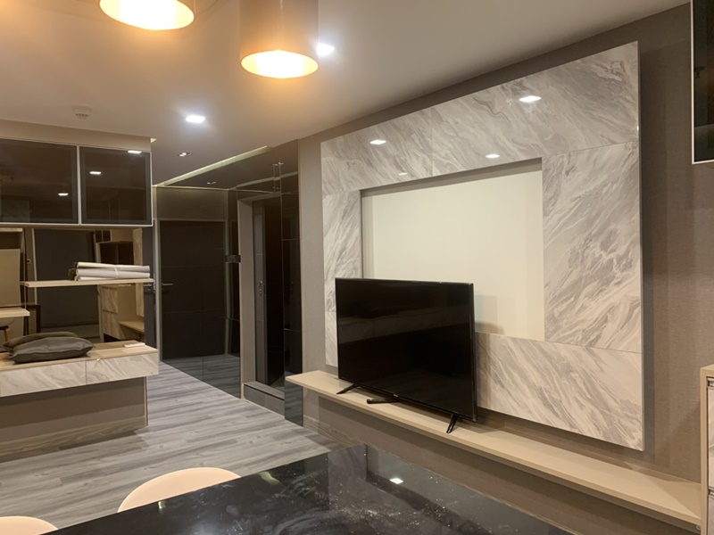 ให้เช่าคอนโด สเตท ทาวเวอร์ คอนโดมิเนียม พื้นที่ 68.23 ตรม. 2 ห้องนอน เช่า 31,000 บ/ด