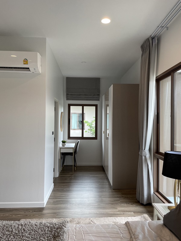 ให้เช่าบ้านเดี่ยว 2 ชั้น ย่านบางกะปิ พื้นที่ 196 ตรม. 4 ห้องนอน เช่า 120,000 บ/ด