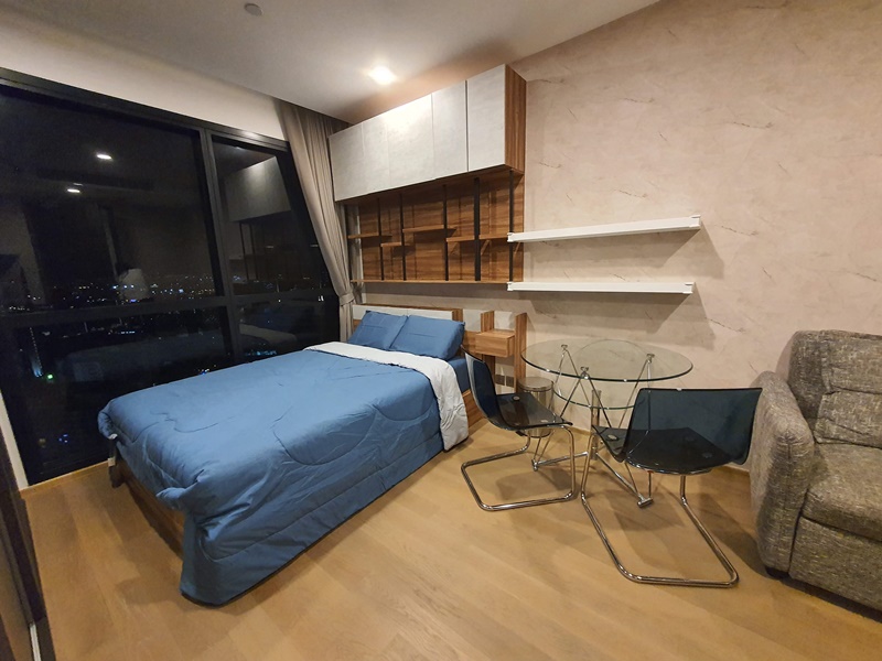 ให้เช่าคอนโด แอชตัน จุฬา-สีลม พื้นที่ 24 ตร.ม. ห้องสตูดิโอ ให้เช่า 20,000 บ/ด