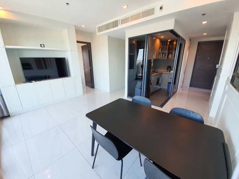 ให้เช่าคอนโด ซี เอกมัย พื้นที่ 100 ตร.ม. 3 ห้องนอน เช่า 58,000 บ/ด