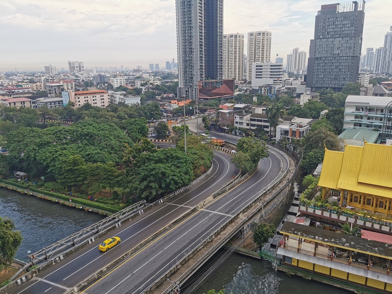 ขายคอนโด ศุภาลัย ปาร์ค เอกมัย-ทองหล่อ พื้นที่ 72 ตร.ม. 2 ห้องนอน ขาย 6.9 ล้านบาท