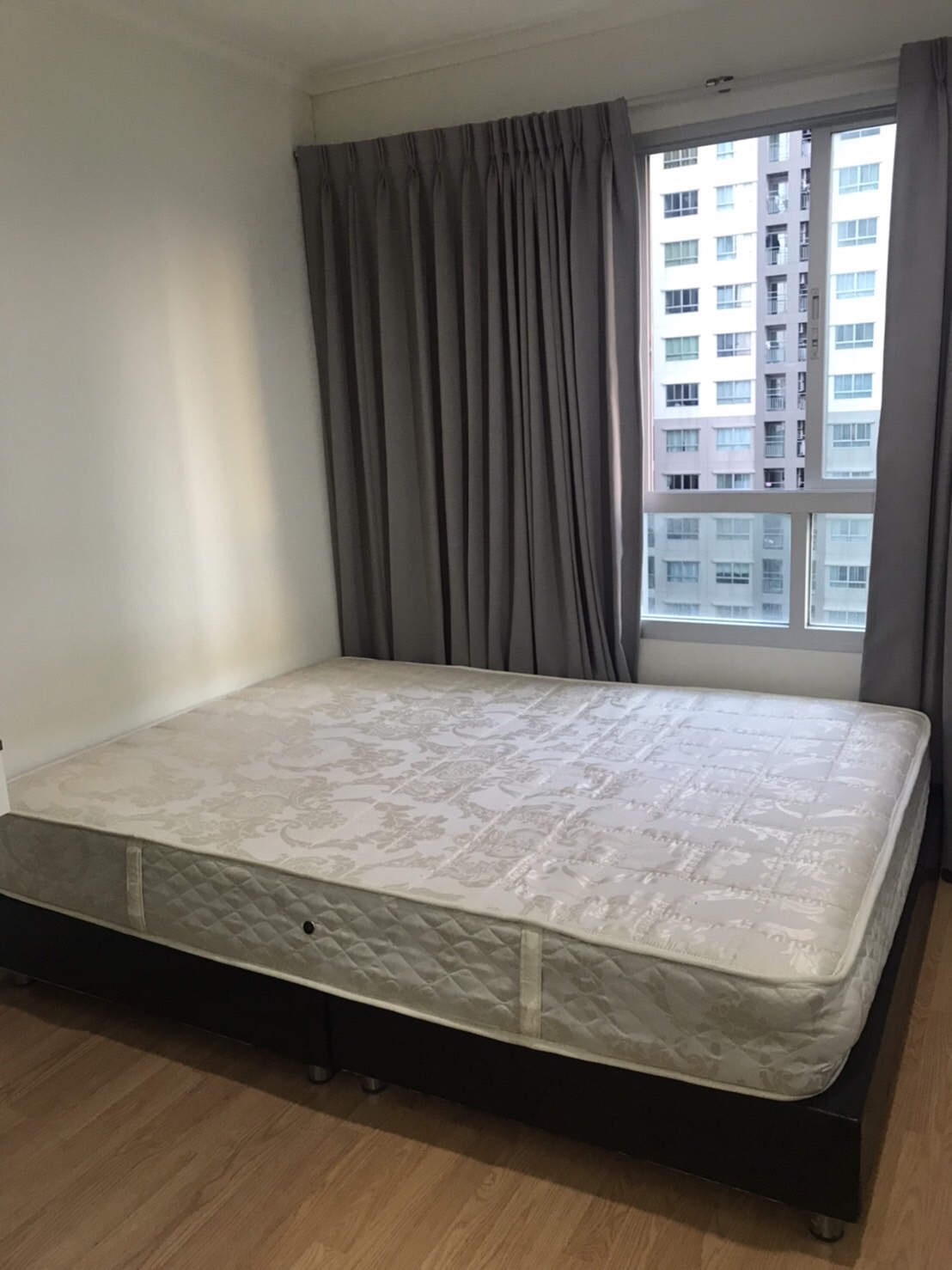 คอนโดให้เช่า คอนโด ลุมพินี พาร์ค ปิ่นเกล้า พื้นที่ 29 ตรม. 1 ห้องนอน ให้เช่า 8,000 บ/ด