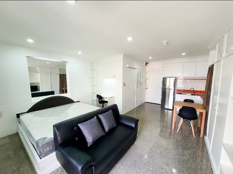 ให้เช่าคอนโด สราญใจ แมนชั่น พื้นที่ 35 ตร.ม. สตูดิโอ เช่า 12,000 บ/ด