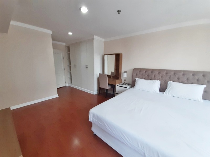 ให้เช่าคอนโด เดอะ วอเตอร์ฟอร์ด ไดมอนด์ สุขุมวิท 30/1 146 ตรม. 3 ห้องนอน 45,000 บ/ด