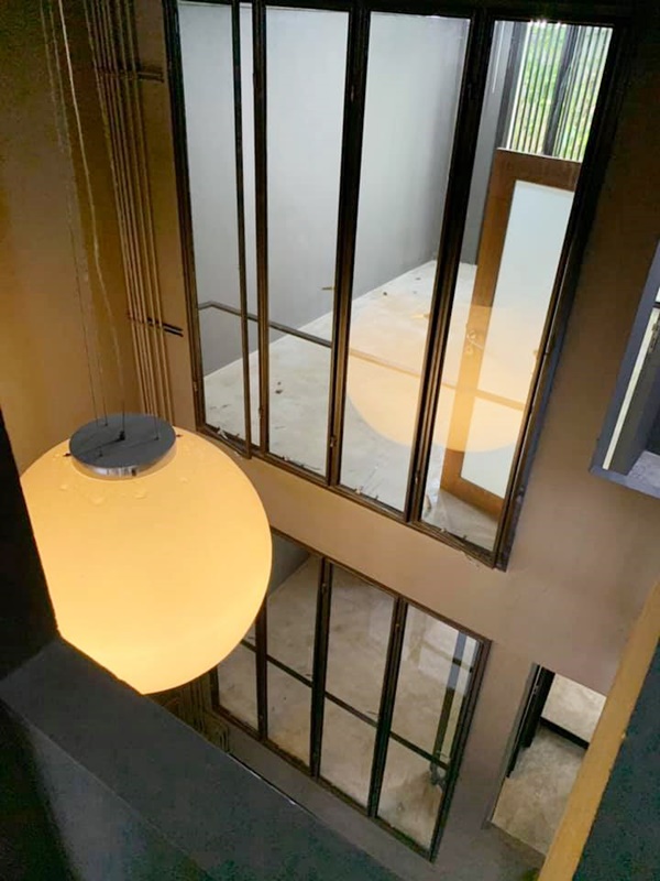 ให้เช่าโฮมออฟฟิศ 3 ชั้น ย่านพระราม 9 พื้นที่ 38 ตรว. เช่า 55,000 บาท/เดือน