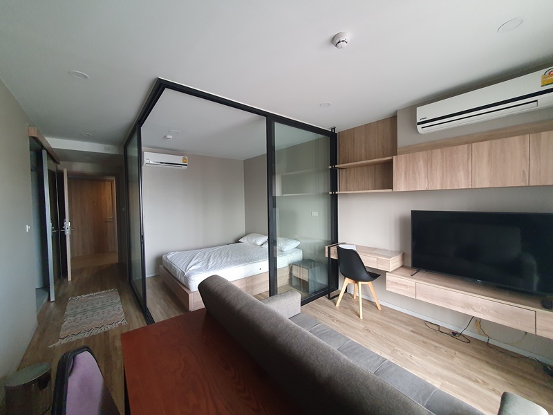 ให้เช่าคอนโด บลอสซั่ม คอนโด สาทร-เจริญราษฎร์ พื้นที่ 31 ตร.ม. 1 ห้องนอน เช่า 11,000 บ/ด