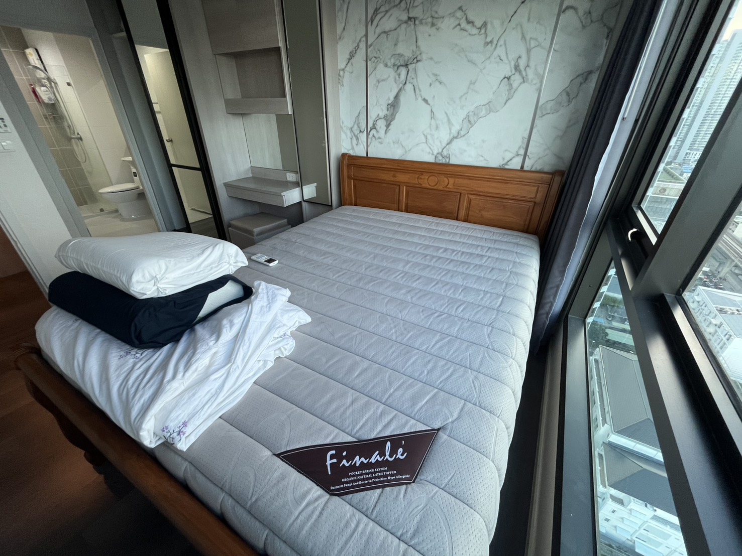 ให้เช่าคอนโด เดอะ สเตจ เตาปูน อินเตอร์เชนจ์ พื้นที่ 35 ตร.ม. 1 ห้องนอน เช่า 12,200 บ/ด