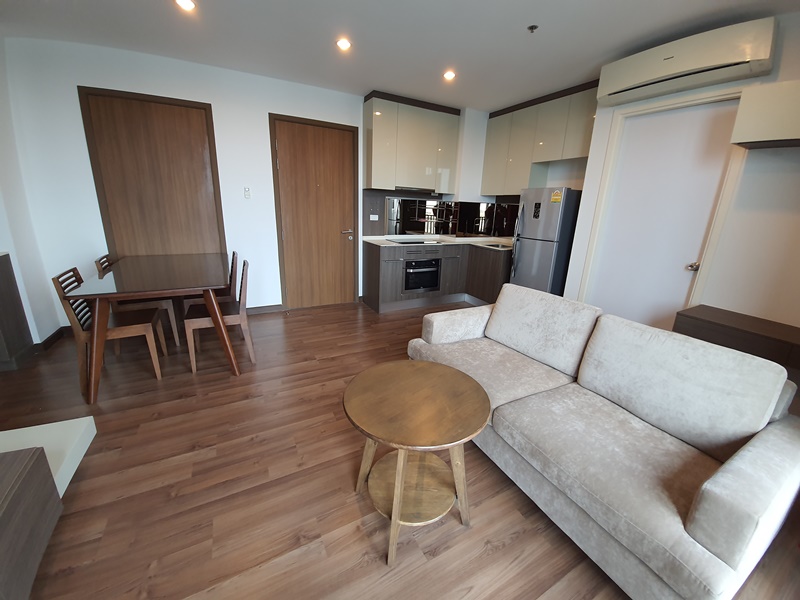 ให้เช่าคอนโด ชีวาทัย อินเตอร์เชนจ์ พื้นที่ 54 ตร.ม. 2 ห้องนอน เช่า 22,000 บ/ด