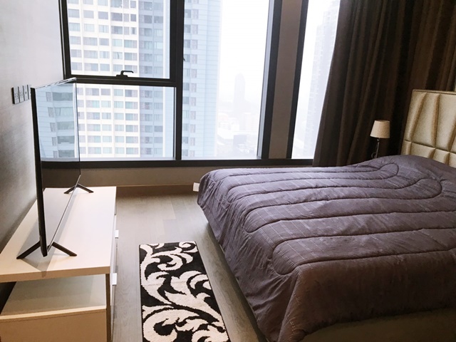 ให้เช่าคอนโด ดิ เอส แอท สิงห์ คอมเพล็กซ์ 75 ตร.ม. 2 ห้องนอน เช่า 68,000 บ/ด