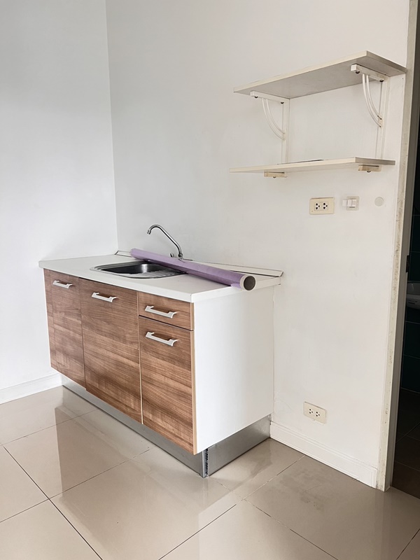 ขาย/ให้เช่า พื้นที่ใต้คอนโด ย่านลาดพร้าว 112 พื้นที่ 60 ตรม. เช่า 19,000 บ/ด ขาย 3.1 ล.