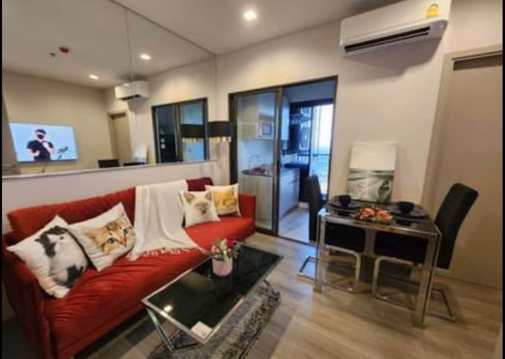 ให้เช่า เดอะ โพลิแทน อควา พื้นที่ 30 ตรม. 1 ห้องนอน ราคาเช่า 13,500 บาท/เดือน