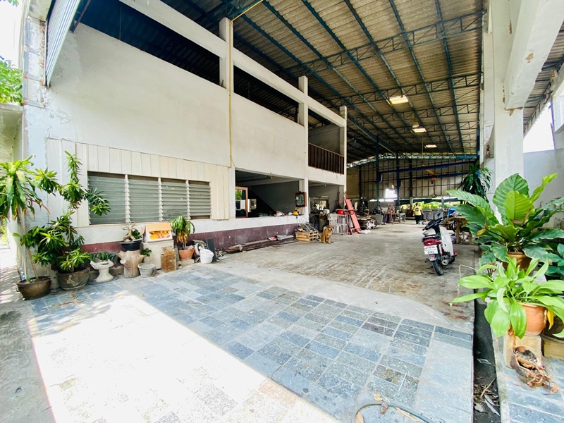 ขายโกดังสินค้า ย่านบางพลี พื้นที่ 300 ตรว. ขาย 14.9 ล้านบาท