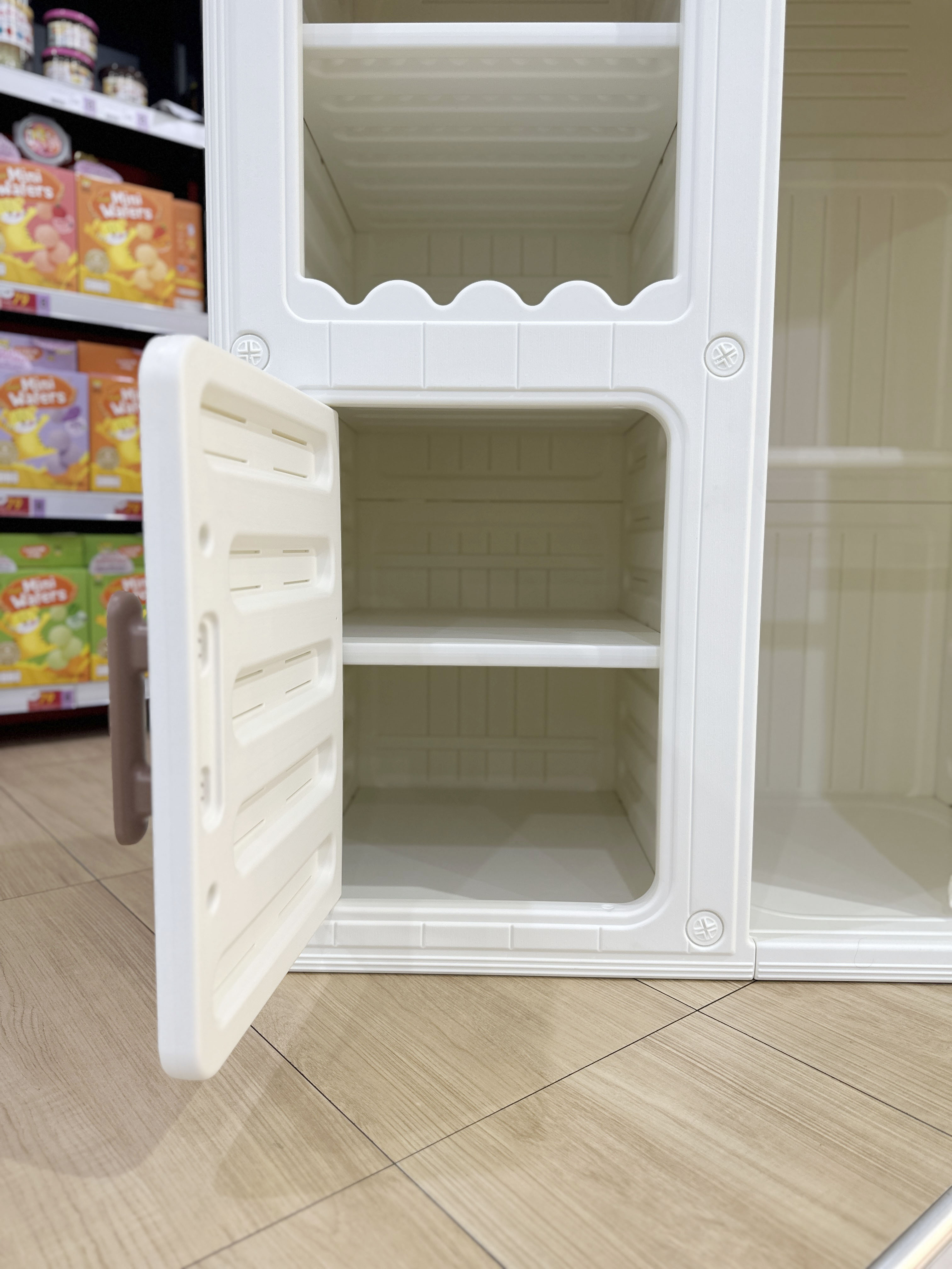 Bebeplay ชั้นวางหนังสือ รุ่น Chubby Bear / ตู้เสื้อผ้าเด็ก รุ่น Homie