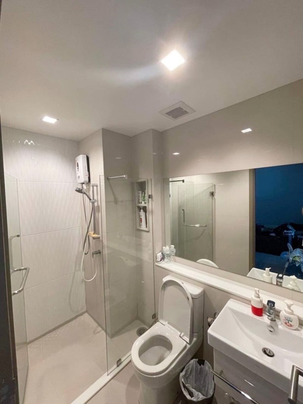 ให้เช่าคอนโด ไลฟ์ อโศก - พระราม 9 พื้นที่ 32 ตร.ม. 1 ห้องนอน เช่า 18,000 บ/ด