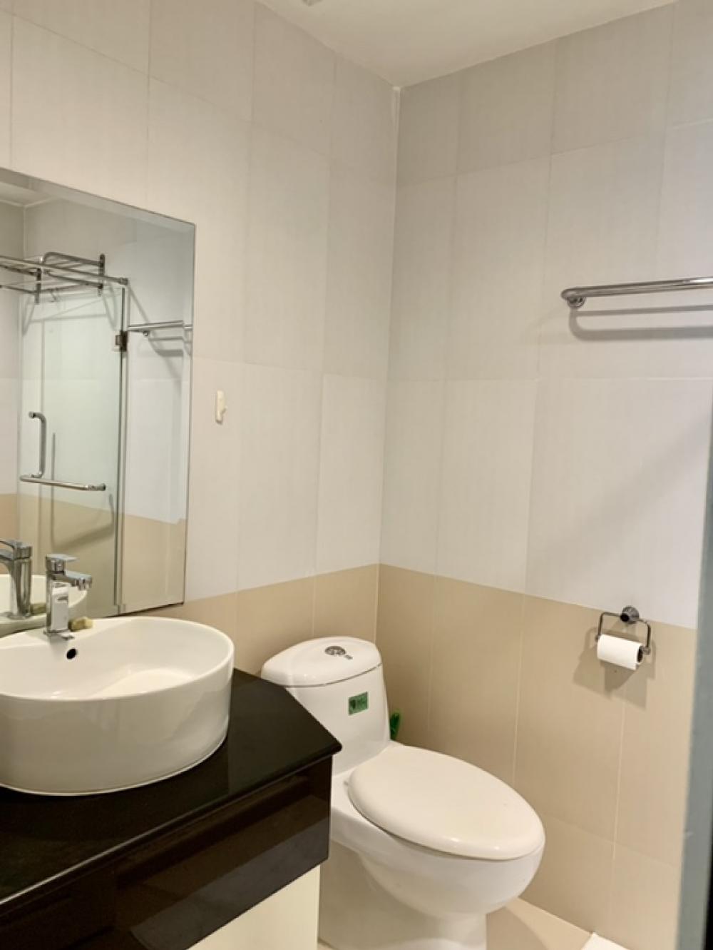 ให้เช่า คอนโด สุขุมวิท ลิฟวิ่ง ทาวน์ พื้นที่ 63 ตรม. 2 ห้องนอน ราคาเช่า 40,000 บาท