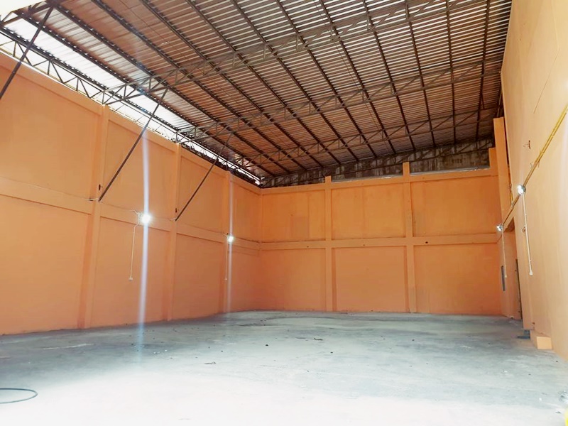 ให้เช่าโกดังสินค้า ย่านดินแดง พื้นที่ 276 ตรม. เช่า 65,000 บ/ด