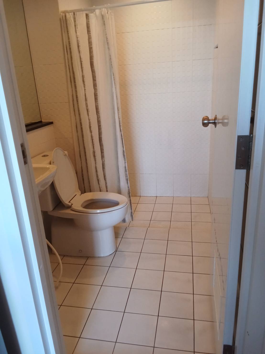 KD-M25.2 ให้เช่าคอนโด เดอะ ทรี อินเตอร์เชนจ์ พื้นที่ 30 ตร.ม. สตูดิโอ ให้เช่า 10,000 บ/ด