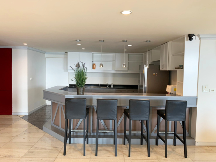 ให้เช่าคอนโด ไทปิง ทาวเวอร์ พื้นที่ 250 ตร.ม. 4 ห้องนอน เช่า 75,000 บ/ด