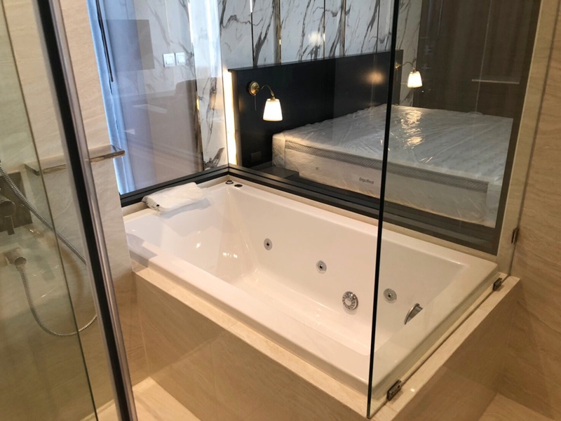 ให้เช่าคอนโด แอชตัน สีลม พื้นที่ 49.5 ตร.ม. 1 ห้องนอน เช่า 40,000 บ/ด