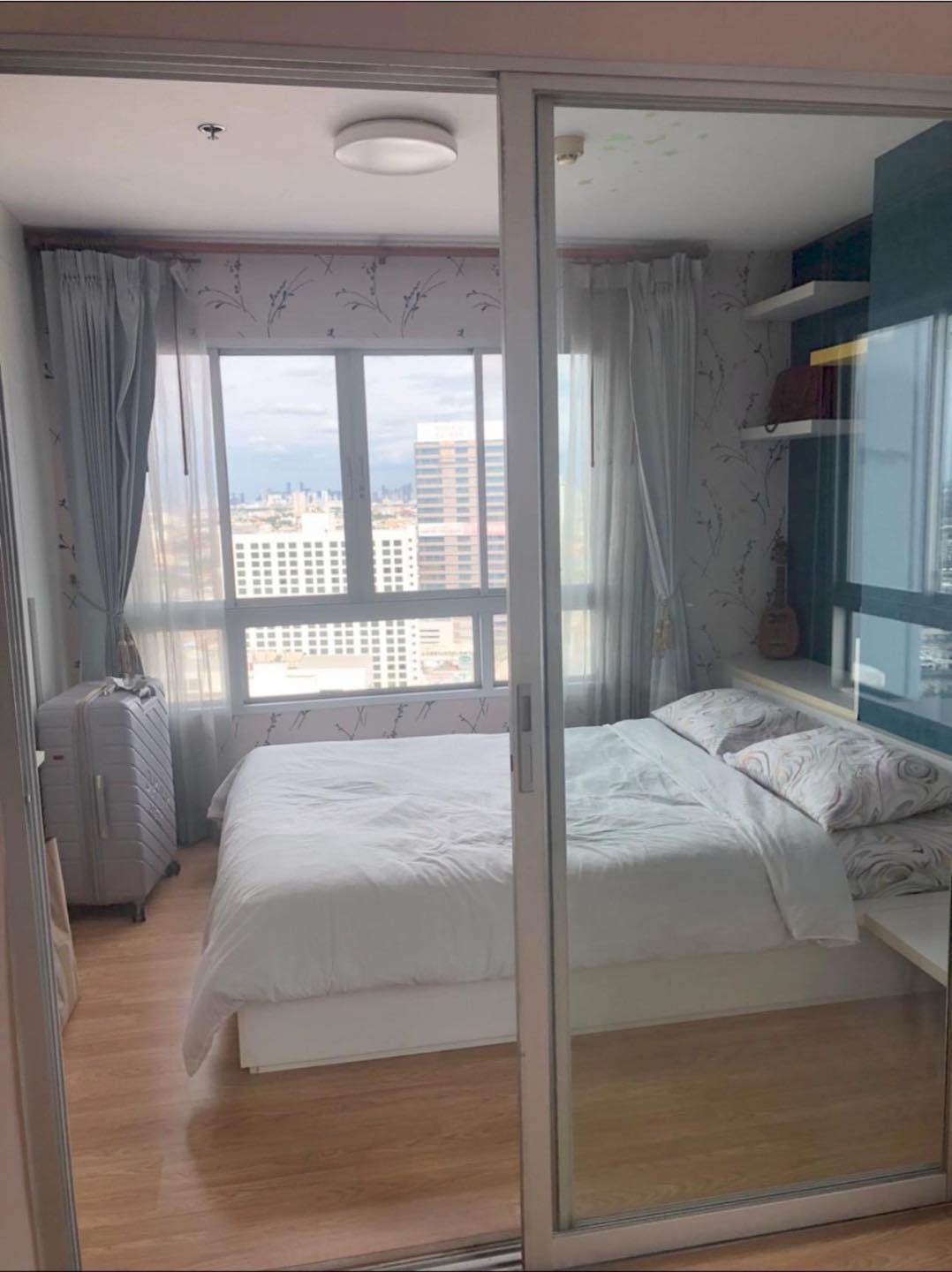 ให้เช่า เดอะ ทรัสต์ เรสซิเดนซ์ ปิ่นเกล้า พื้นที่ 33 ตร.ม 1 ห้องนอน ราคา 9,500 บาท/เดือน