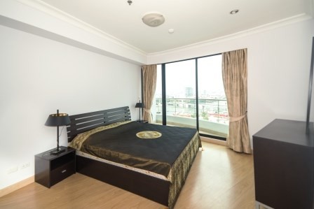 ขาย คอนโด ศุภาลัย คาซ่า ริวา พื้นที่ 104 ตร.ม. 2 ห้องนอน ขาย 6.9 ล้านบาท