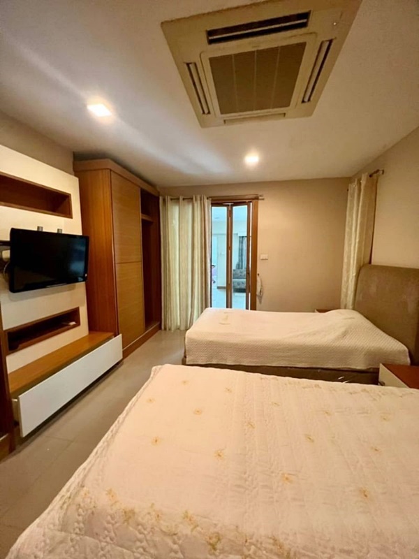 ให้เช่าคอนโด อารีย์ เพลส พหลโยธินพื้นที่ 76 ตร.ม. 1 ห้องนอน เช่า 23,000 บ/ด