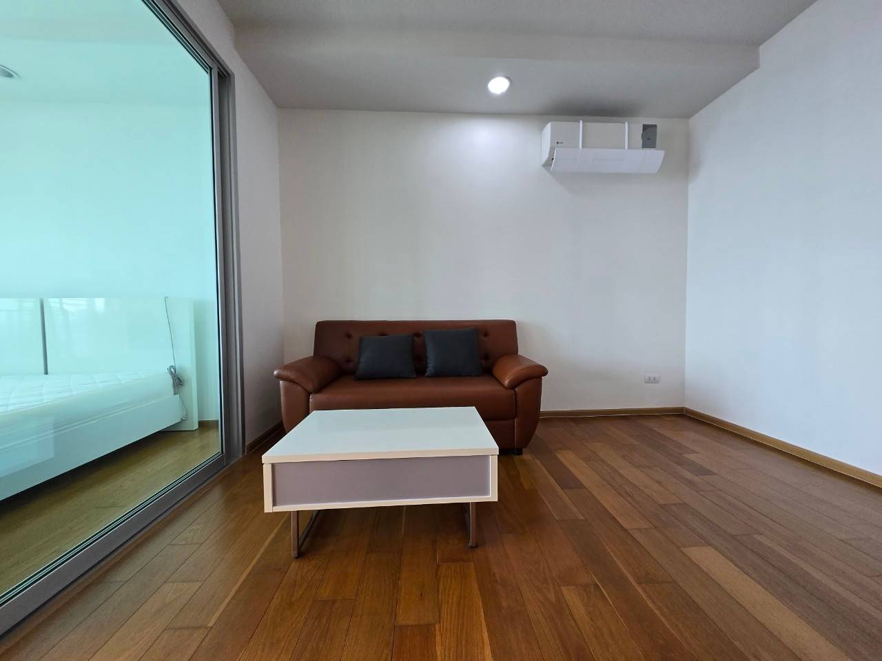 TD-M6.2 ให้เช่าคอนโด แอ็บสแตร็กส์ พหลโยธิน พาร์ค พื้นที่ 38 ตรม. 1 ห้องนอน เช่า 15,000 บาท/เดือน