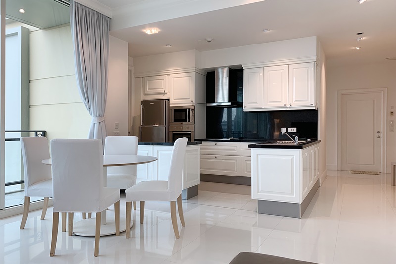 ให้เช่าคอนโด รอย์ช ไพรเวท เรสซิเดนซ์ส พื้นที่ 111.33 ตรม. 2 ห้องนอน เช่า 79,000 บ/ด