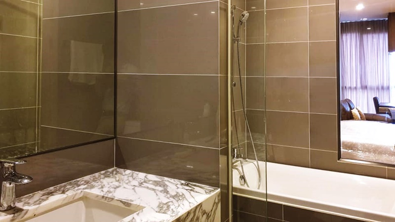 ให้เช่าคอนโด คิว ชิดลม-เพชรบุรี พื้นที่ 47 ตร.ม. 1 ห้องนอน เช่า 28,000 บ/ด