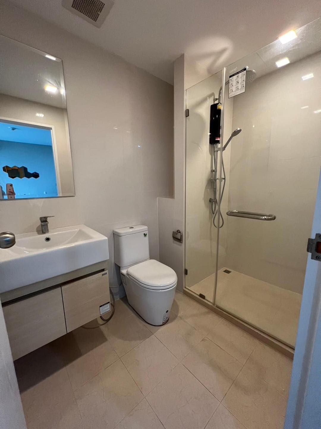 ให้เช่า เมโทร ลักซ์ รัชดา 36 ตร.ม 1 ห้องนอน ราคา 17,000 บาท/เดือน