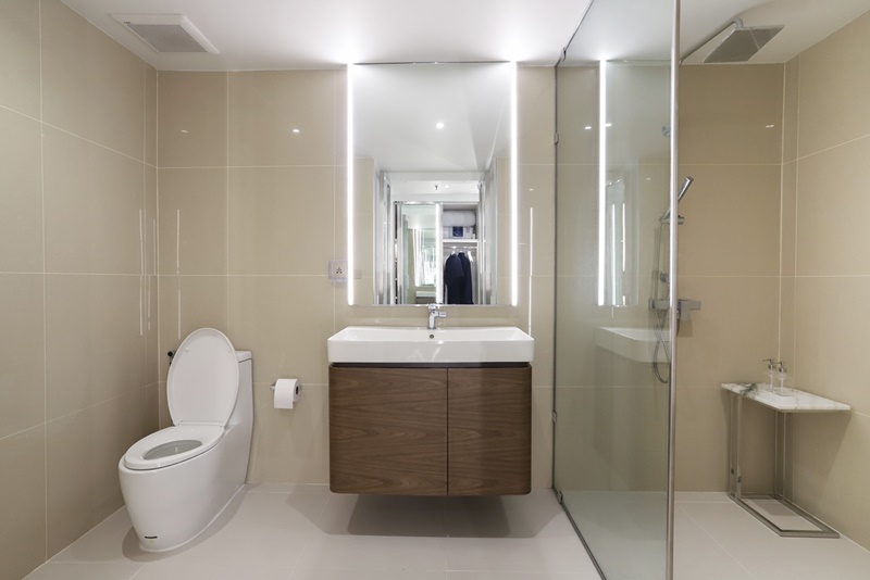 ขายคอนโด สเตท ทาวเวอร์ คอนโดมิเนียม พื้นที่ 68 ตรม. 1 ห้องนอน ขาย 7.4 ล้านบาท