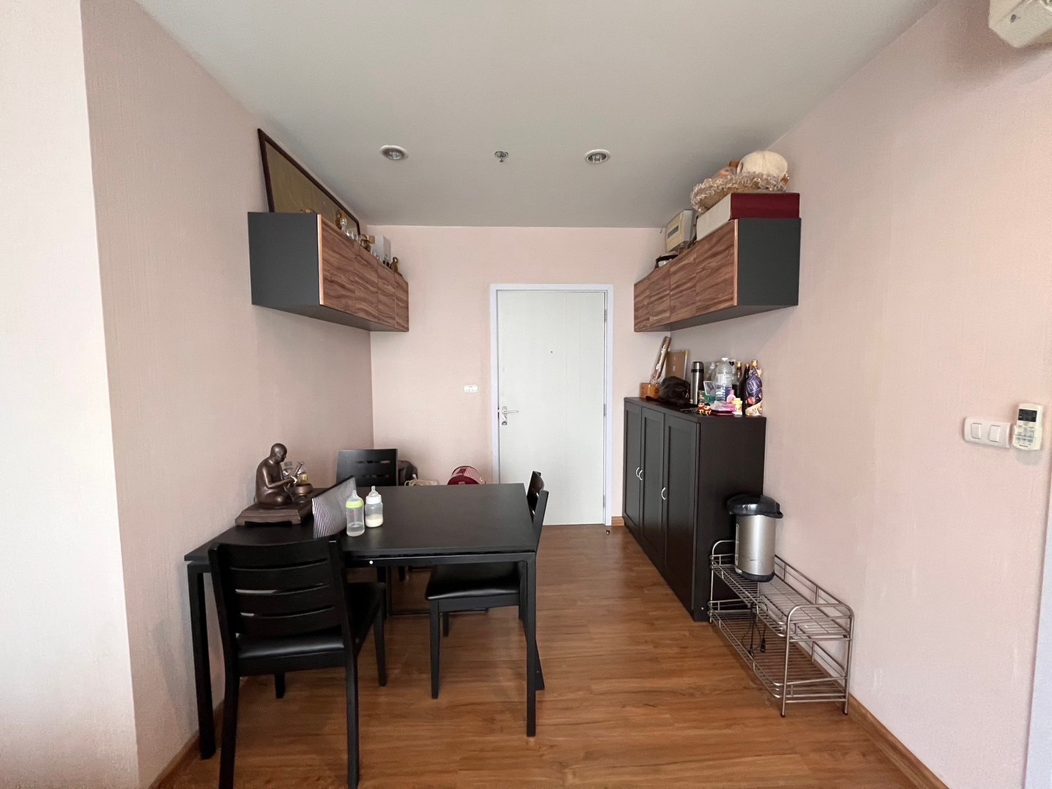 ขาย / ให้เช่าคอนโด เดอะ ทรี อินเตอร์เชนจ์ พื้นที่ 60 ตร.ม. 2 ห้องนอน 2 ห้องน่ำ ห้องมุมเช่า ขาย 5.2 ล้านบาท