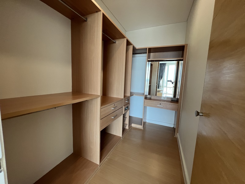 ให้เช่าคอนโด ฟูลเลอตัน สุขุมวิท พื้นที่ 151 ตร.ม. 3 ห้องนอน เช่า 98,000 บ/ด