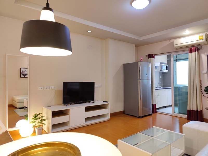 ให้เช่า แฮปปี้ คอนโด รัชดา 18 พื้นที่ 40 ตร.ม. 1 ห้องนอน เช่า 13,000 บ/ด