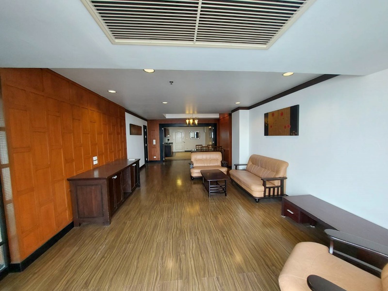 ขายคอนโด สเตท ทาวเวอร์ พื้นที่ 126 ตรม. 2 ห้องนอน ขาย 11.5 ล้านบาท