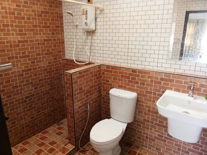 ให้เช่าทาวน์เฮ้าส์ 2 ชั้น ย่านลาดพร้าววังหิน พื้นที่ 24 ตารางวา 2 ห้องนอน เช่า 15,000 บ/ด