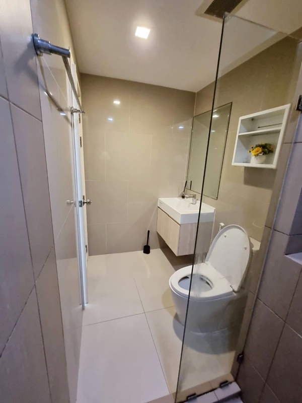 ให้เช่าคอนโด ริชพาร์ค @ ทริปเปิ้ล สเตชั่น พื้นที่ 28 ตร.ม. 1 ห้องนอน เช่า 10,500 บ/ด