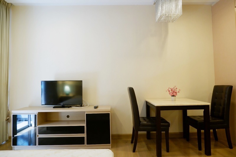 ให้เช่าคอนโด ควอด สาทร พื้นที่ 28 ตรม. สตูดิโอ เช่า 12,000 บาท/เดือน