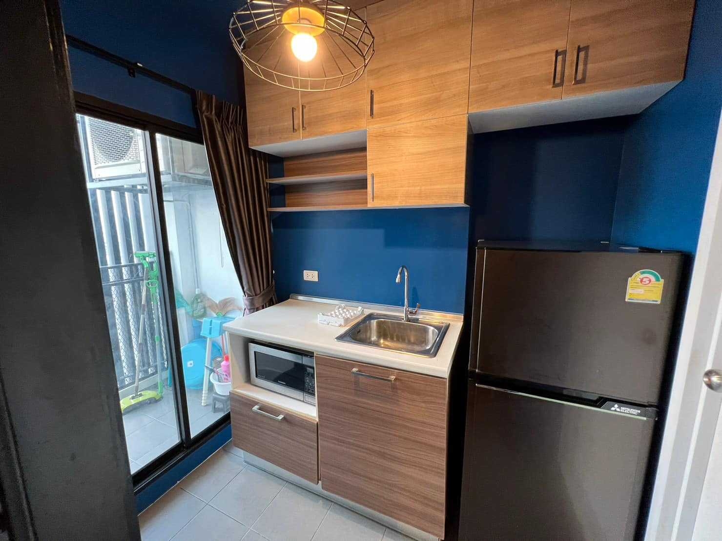 KS-J4.3 2/9/67 ให้เช่าคอนโด The Tree Interchange เดอะ ทรี อินเตอร์เชนจ์ รูปแบบห้อง ( 1 ห้องนอน 1 ห้องน้ำ ) ห้องขนาด 30.5 ตรม. ชั้น 24 ตึก A ราคาเช่า 10500 /เดือน