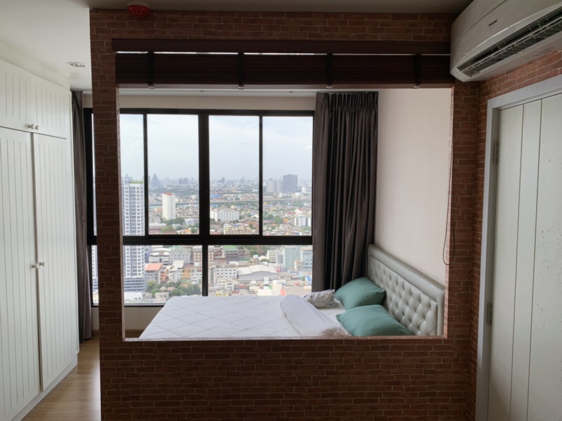 ขายคอนโด เดอะ ทรี อินเตอร์เชนจ์ พื้นที่ 30 ตร.ม. สตูดิโอ ขาย 2.6 ล้านบาท