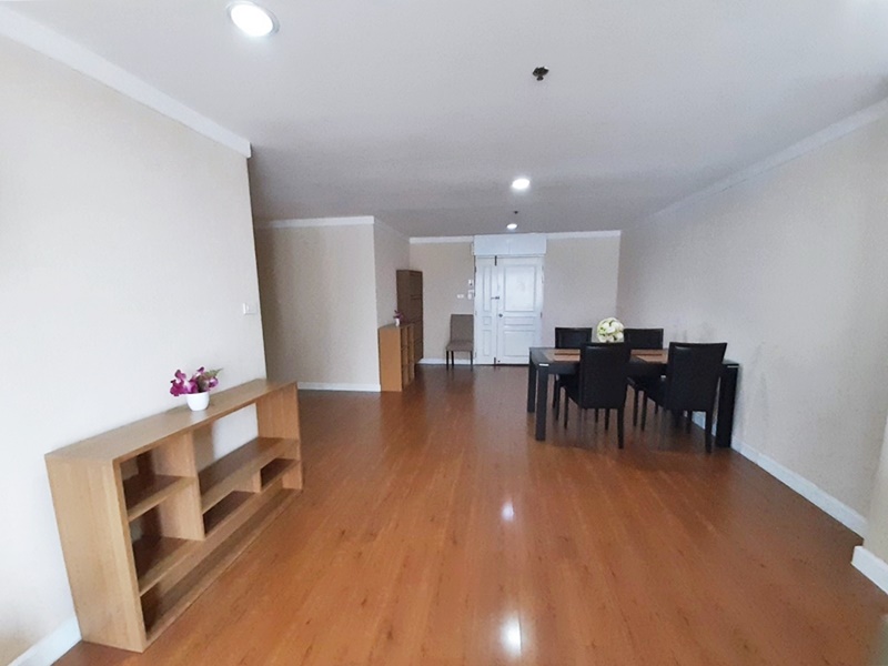 ให้เช่าคอนโด เดอะ วอเตอร์ฟอร์ด ไดมอนด์ สุขุมวิท 30/1 146 ตรม. 3 ห้องนอน 45,000 บ/ด