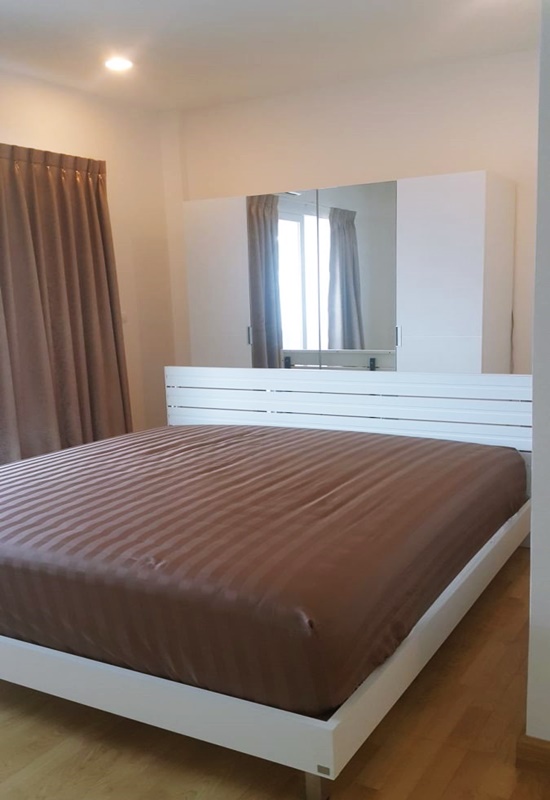 ให้เช่าทาวน์เฮ้าส์ 3ชั้น ย่านลาดพร้าว พื้นที่ 29 ตรว. 3 ห้องนอน เช่า 30,000 บ/ด